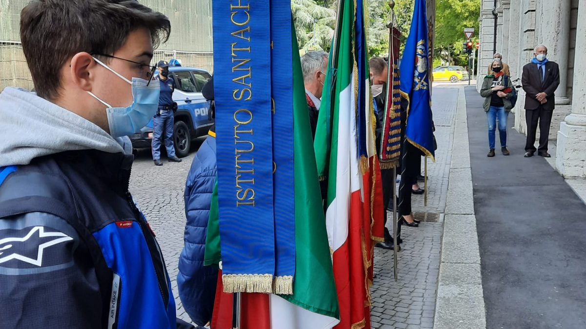 L’Istituto Santachiara partecipa alle celebrazioni del 25 aprile