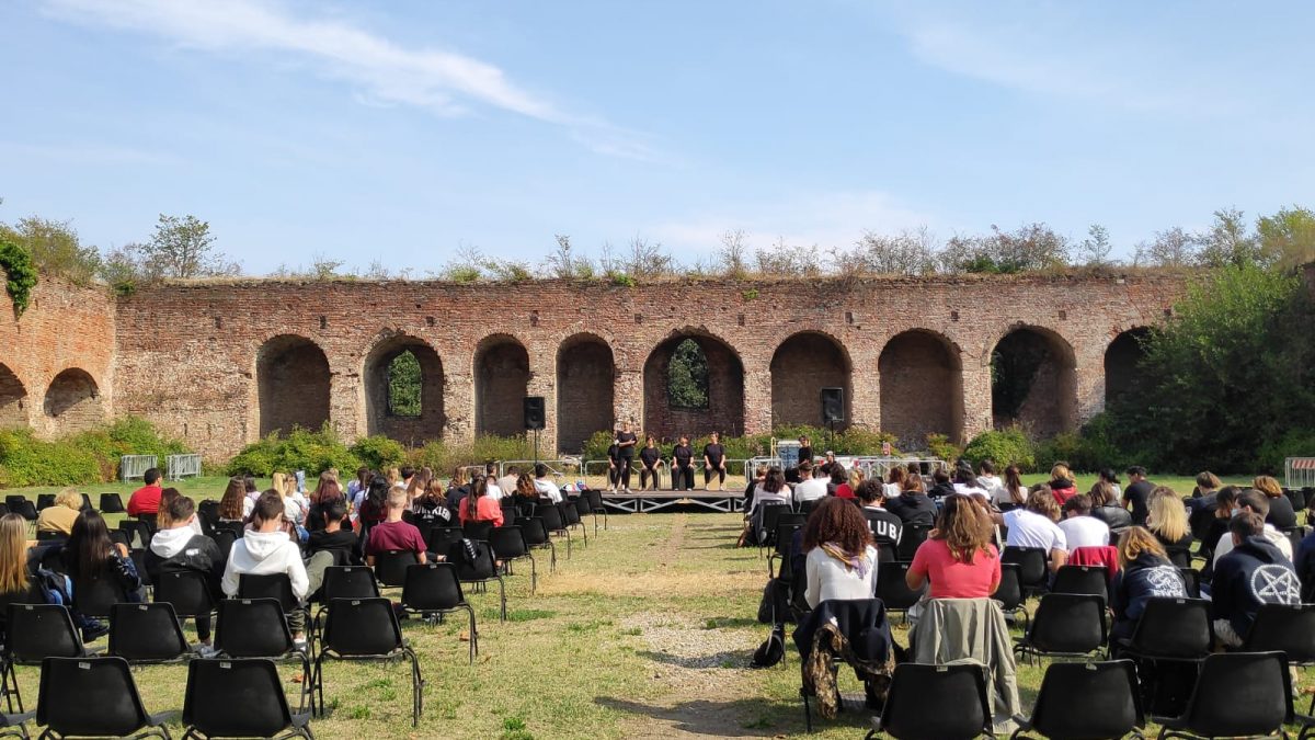 La classe II Commercio partecipa all’evento finale del progetto “Dal Comune all’UE”