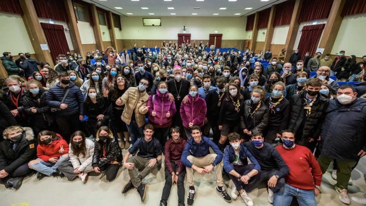 L’Istituto Santachiara saluta Sua Eccellenza Marini in occasione della GMG di Tortona