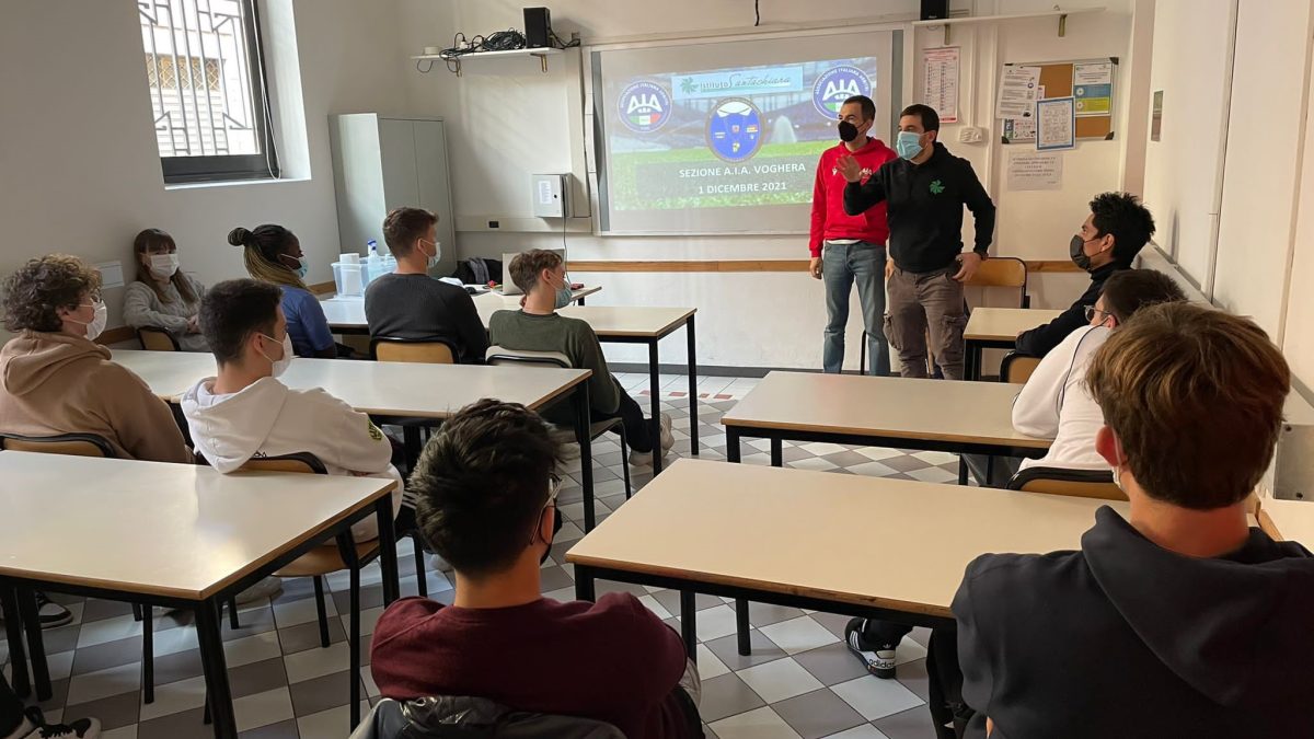 Lezione di fair play al Liceo Santachiara