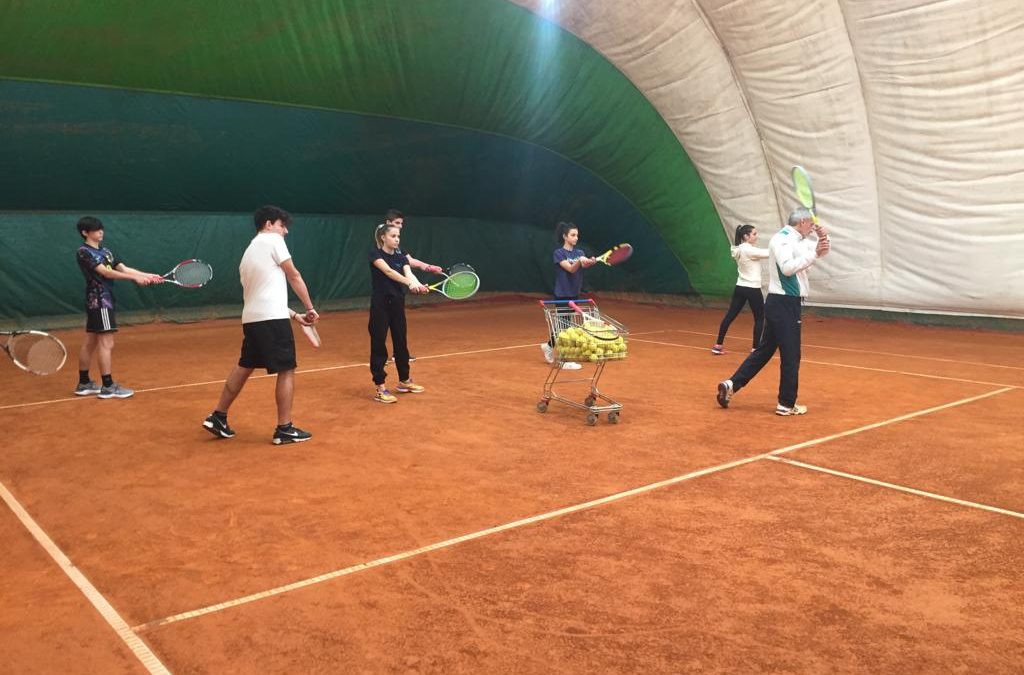 Lezioni di tennis al Liceo Sportivo Santachiara