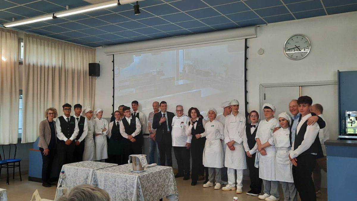 Due alunni premiati ad un concorso voluto dall’Associazione Cuochi di Pavia